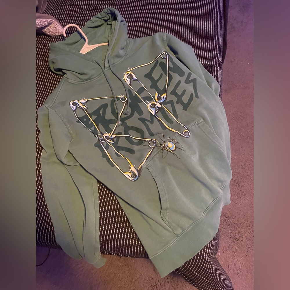 green broken promises hoodie size small